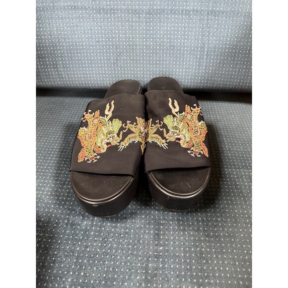 Bebe Platform Dragon Embroidered Elastic Band Slides SZ 9 Vintage Y2K - Picture 10 of 10